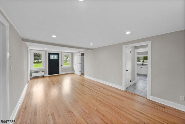 Foto del edificio - 117 Mountain View Rd