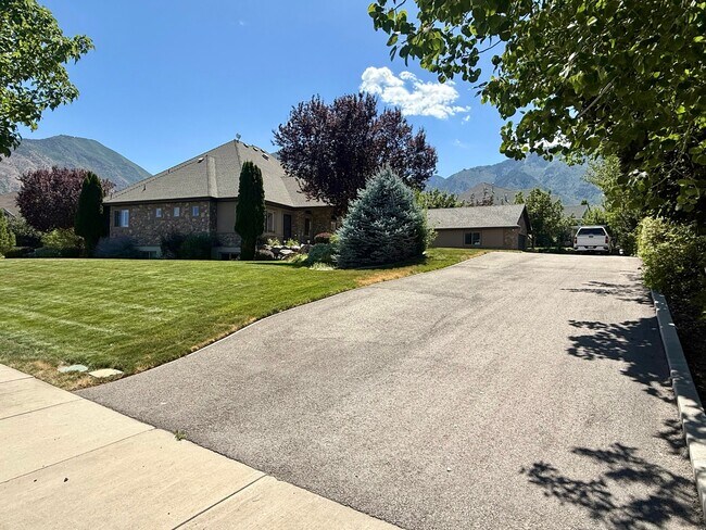 Foto del edificio - 1124 Meadow Sage Cir