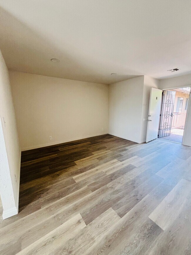 Foto del edificio - 7502 9th St