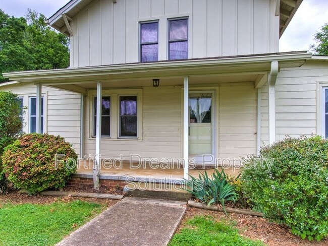 Foto del edificio - 7507 Greenlawn Dr