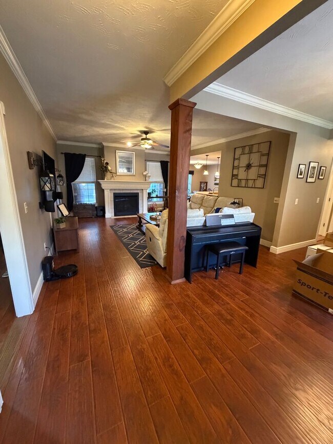 Foto del edificio - 3 Bedroom | 2 Bathroom | 3 Car Garage | Nixa MO | Nixa Schools | Fenced in backyard! | Low utilit...