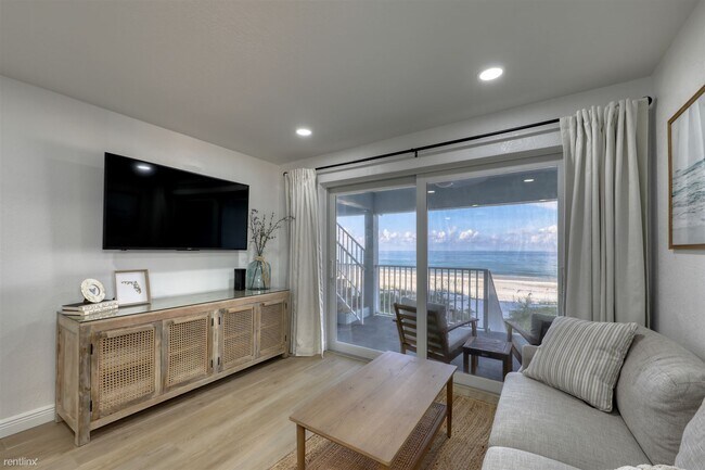 Building Photo - 1 br, 1 bath Condo - 19110 Gulf Boulevard 4