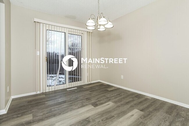Foto del edificio - 3 Bedroom Pet-Friendly Home in Columbus, O...