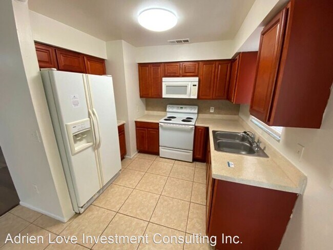 Foto del edificio - 3 br, 2 bath House - 4719 Southold Street ...