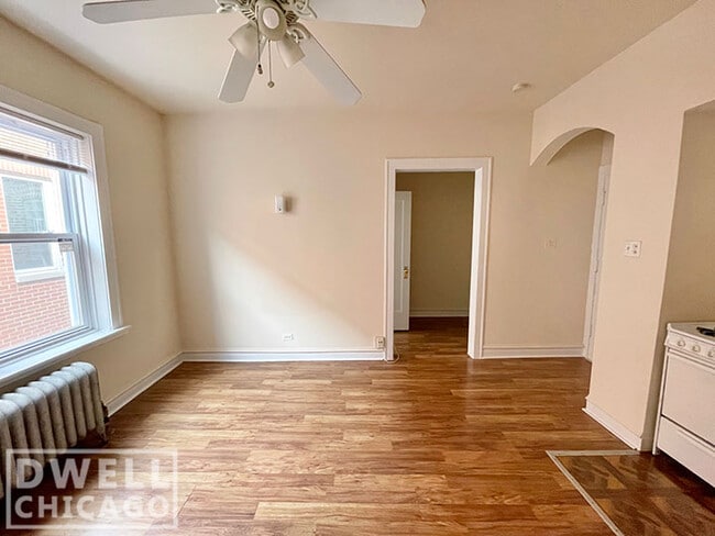 Building Photo - 6900 N Lakewood Ave