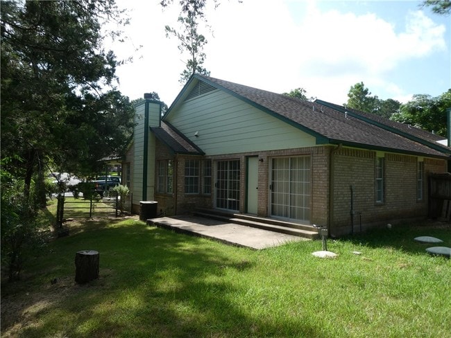 Building Photo - 394 Tahitian Dr