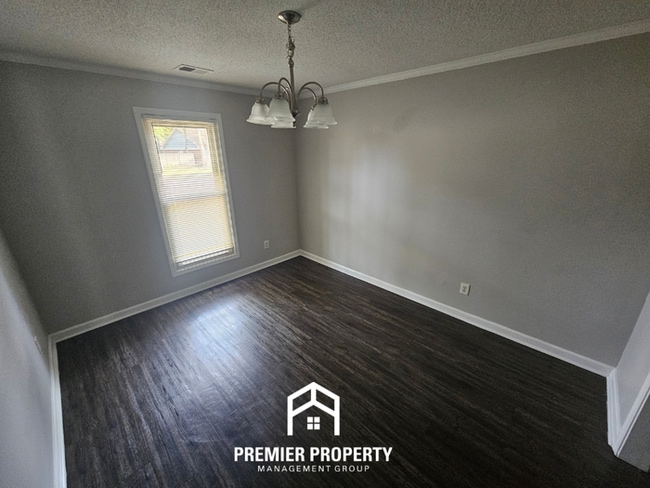 Photo - 6627 Winding Birch Dr House