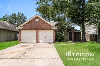 Building Photo - 18707 Singing Woods Dr