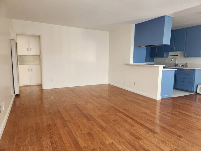 Foto del edificio - 1839-1841 Colby Ave