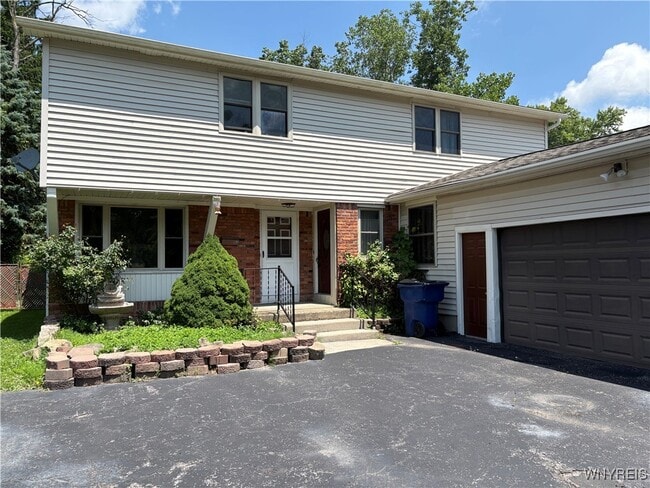 Building Photo - 46 Brittany Dr