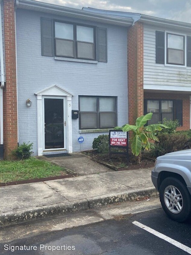 Foto principal - 2 br, 1 bath House - 5 Jarrett Ct