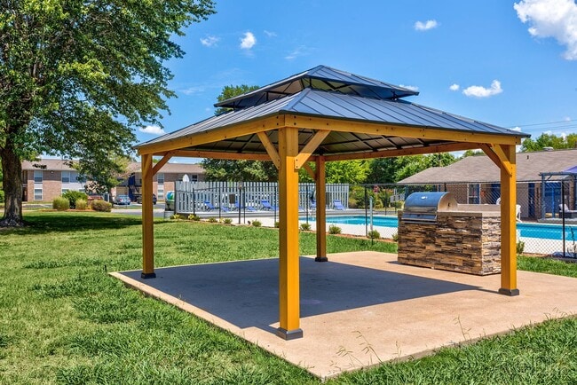 Grilling Area - The Avenue