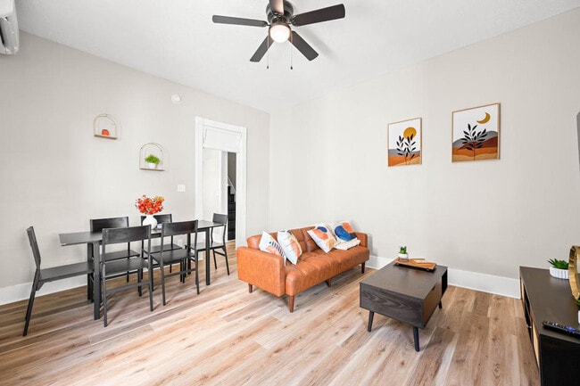 Building Photo - 639 Maple St