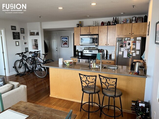 Foto del edificio - 2bd Condo with Incredible Views of the Lake