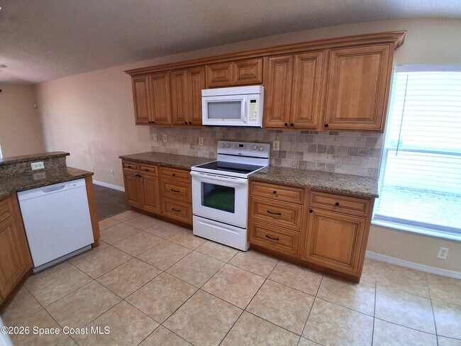 Building Photo - 660 Wickham Lakes Dr