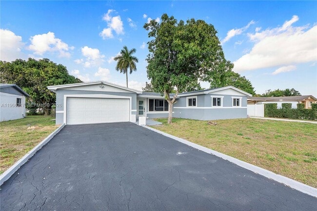 Foto del edificio - 4725 NW 5th Ct