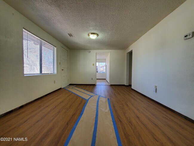 Foto del edificio - 515 S O'Leary St