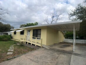 Building Photo - 2565 Johnson Dr