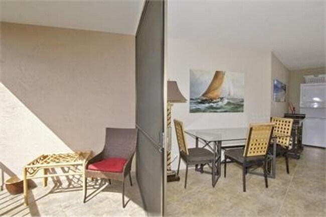 Building Photo - OceanFront Furnished Condo at Maalaea Merm...