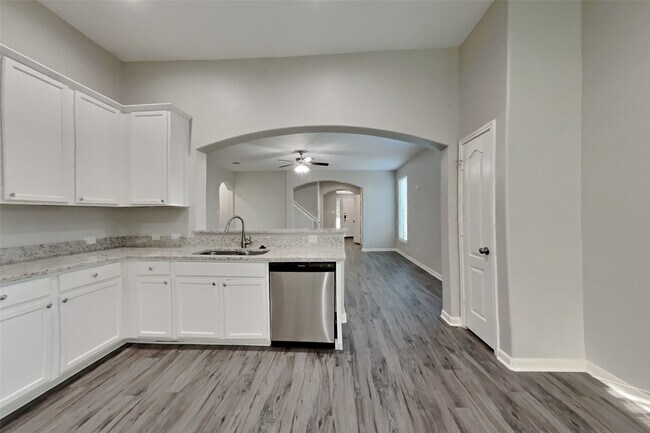 Building Photo - 20602 Birch Rain Ct