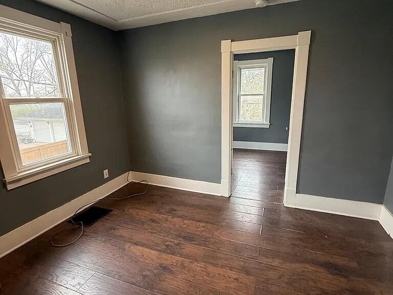 283 Abbe Rd N Elyria, OH 44035 – photo 4