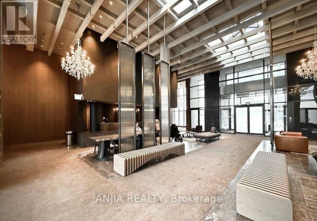 Building Photo - 8 Interchange Wy