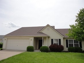 Building Photo - 8453 Trappers Ct