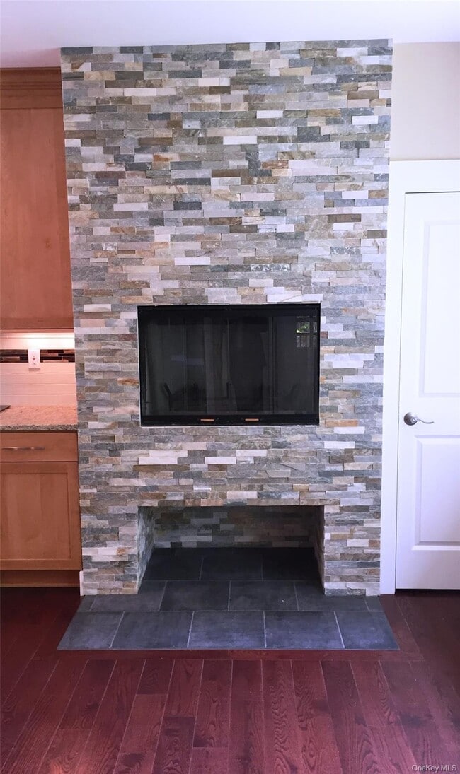 Foto del edificio - 2130 Hunterbrook Rd