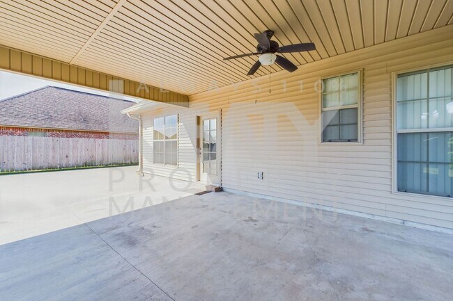 Foto del edificio - Beautiful 3 bedroom home available in Brou...
