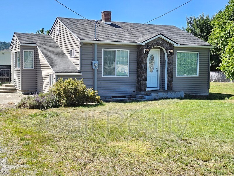 Primary Photo - 5203 N Evergreen Rd