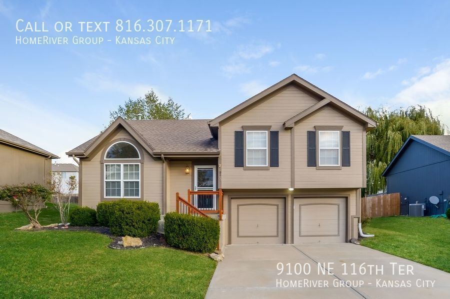 Primary Photo - MOVE IN SPECIAL!!! Available Now 3/2.5 Home!