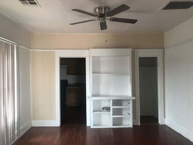 Foto del edificio - Phoenix 2 Bedroom