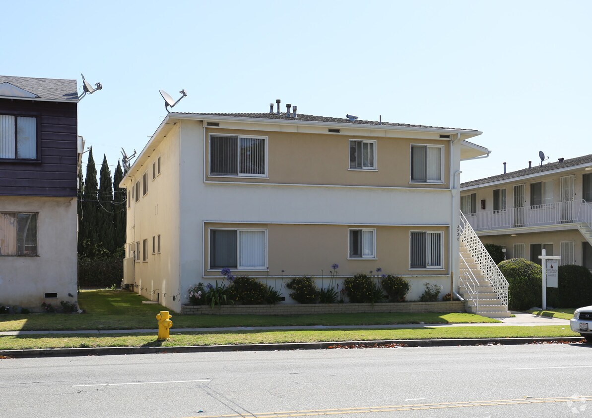 Primary Photo - 3928 Sawtelle Blvd