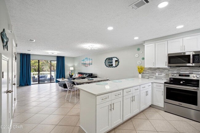 Building Photo - 237 St Katherine Blvd