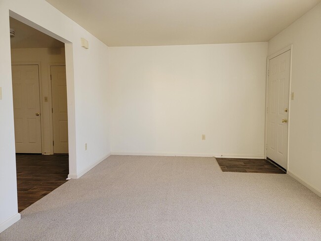 Foto del edificio - 94 Westpointe Ln