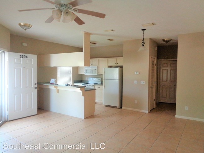 Building Photo - 1 br, 1 bath House - 6304 Pinetree Ave