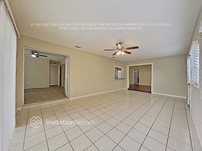 Foto del edificio - 162 Overstreet Ct