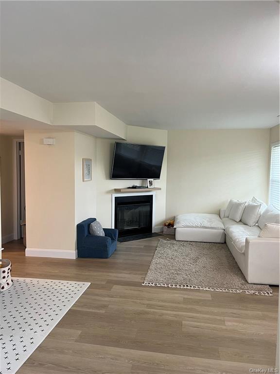 Foto del edificio - 3616 Whispering Hills Dr