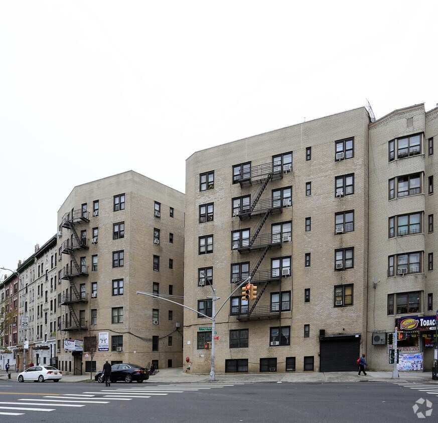 261 E Kingsbridge Rd, Bronx, NY 10458 Apartments in Bronx, NY