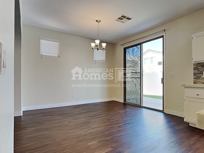 Building Photo - 6040 Villa Lante Avenue