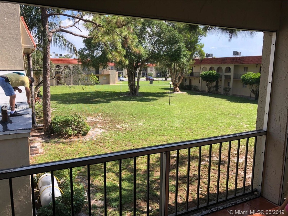Foto principal - 6094 Forest Hill Blvd