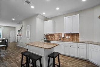 Building Photo - 7950 Blue St