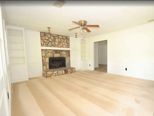 Foto del edificio - 1495 Haynes Ct SW