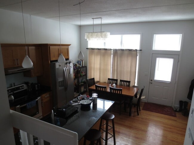 Great 2 Bedroom 1 Bath Close to the Green Line - Great 2 Bedroom 1 Bath Close to the Green Line House