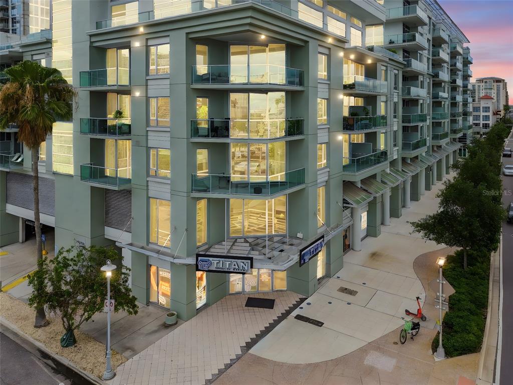 Foto principal - 111 N 12th St