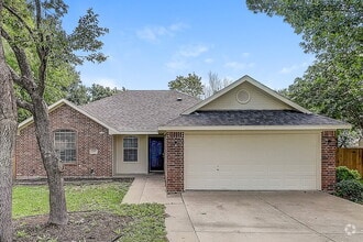 Building Photo - 1402 Stiles Ct