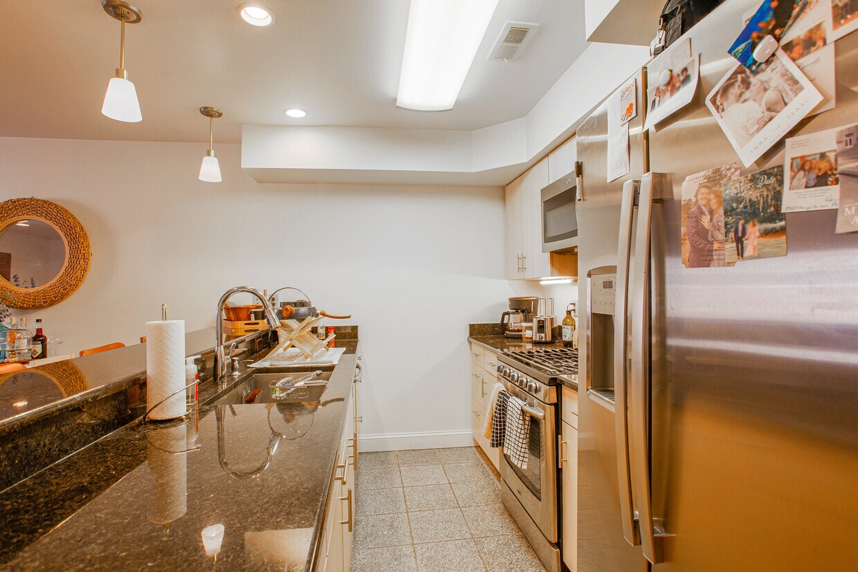 Foto principal - 536 Pine St