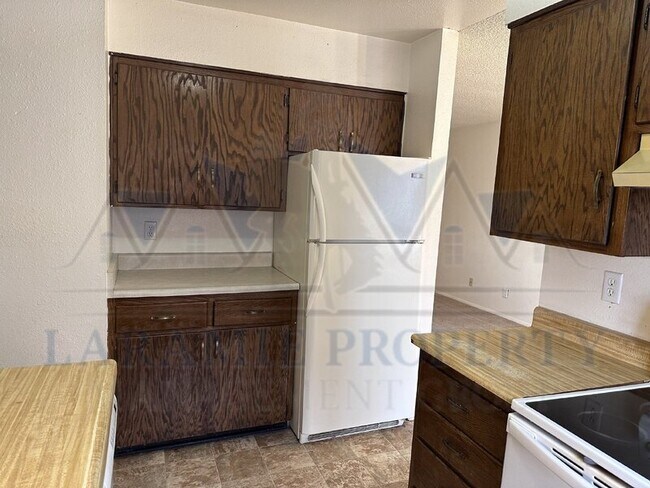 Foto del edificio - 708 Downey St