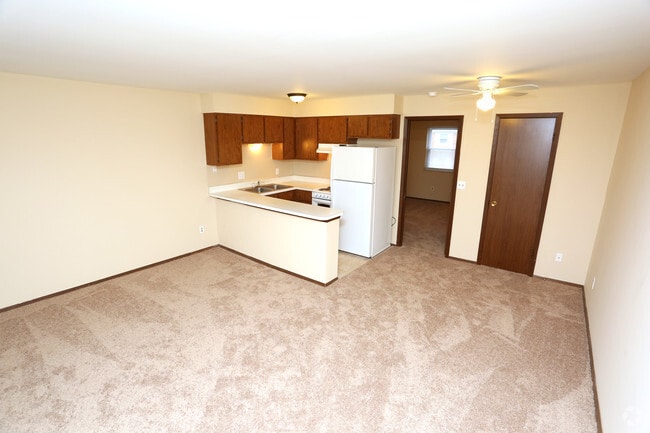 1BR, 1BA - 550SF - Living Room - Western Hills Apartments