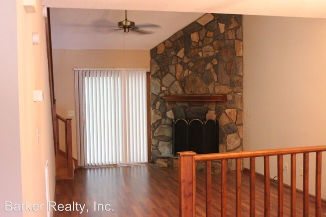 Building Photo - 5537 Kaplan Dr